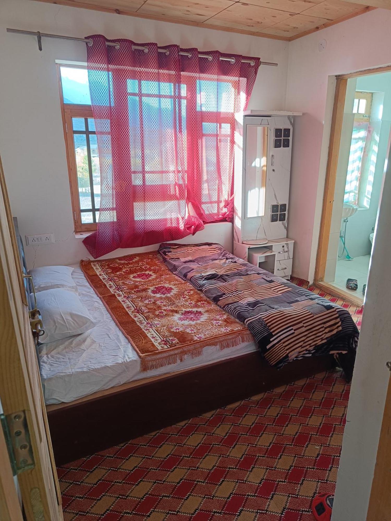 Konka Guest House Padam Exterior photo